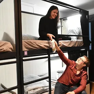  Hostel Onefam Batllo Spain